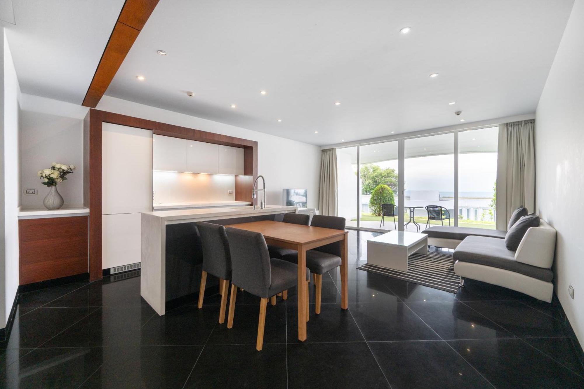 Pure Sunset Beach - Ocean View Room, Pattaya 纳仲天 外观 照片