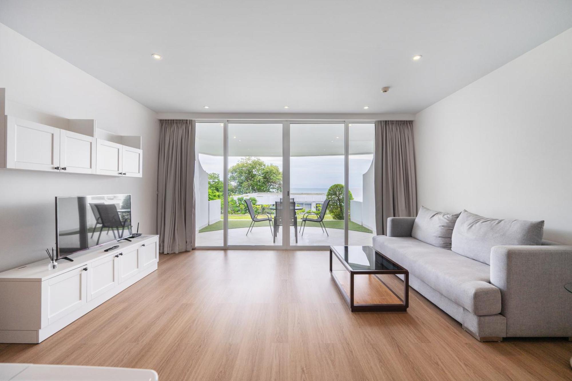 Pure Sunset Beach - Ocean View Room, Pattaya 纳仲天 外观 照片
